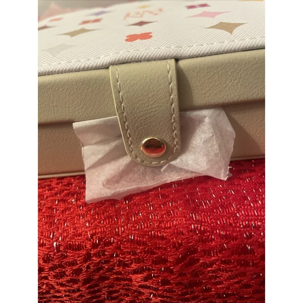 Badgley Mischka NWT Cream White Print, Travel, Jewelry Case